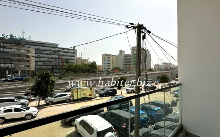 Deux plateaux de bureaux à louer à Mermoz